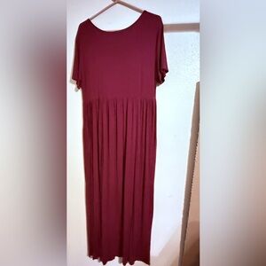 Chic Wine Maxi Dress